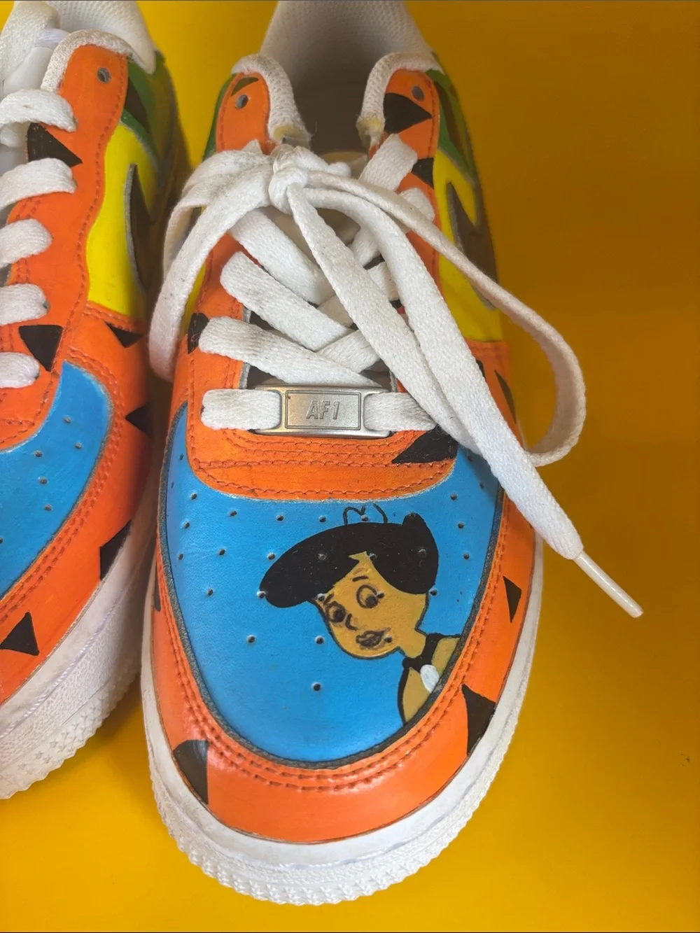 Nike Boys Sneakers — Blue, Orange, Yellow & Green Flintstones Design. Boys 6Y